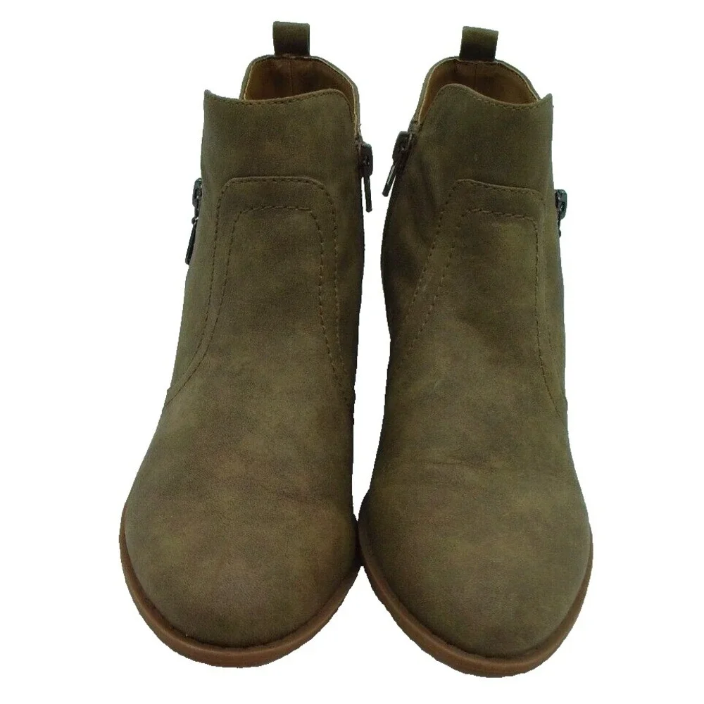 Guess by boots